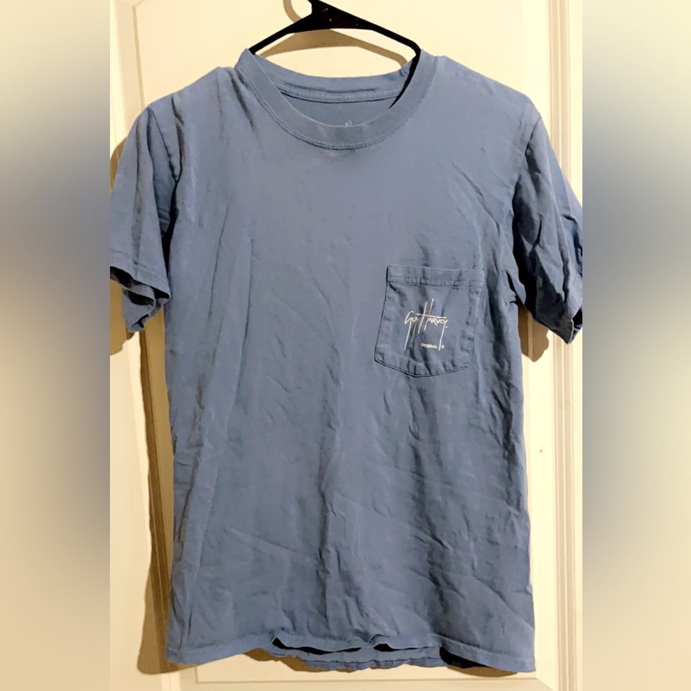 blue guy Harvey t-shirt with fish image on back, with front pocket